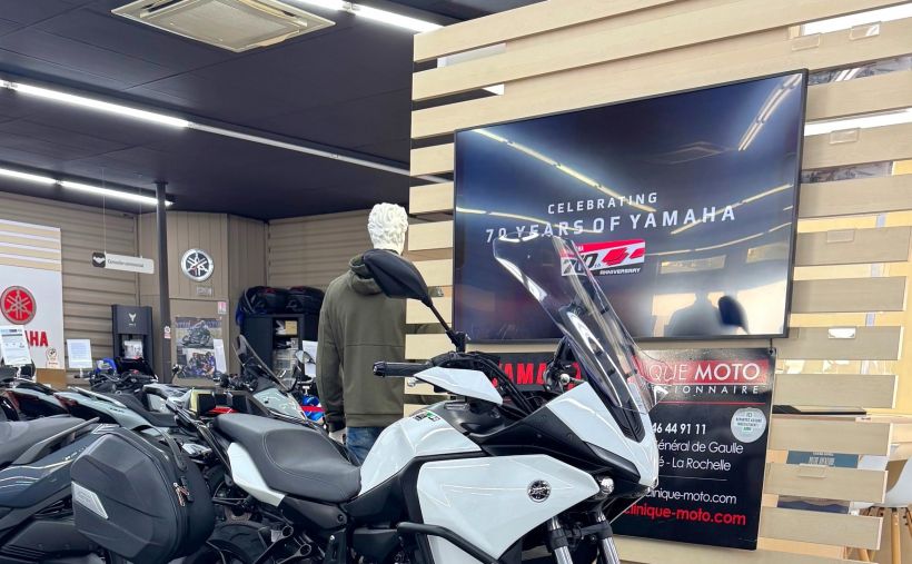 YAMAHA TRACER 7 1