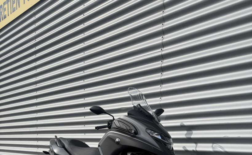 YAMAHA TRICITY 300 6