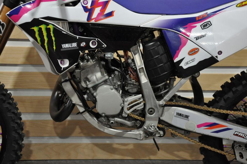 YAMAHA YZ 125 7