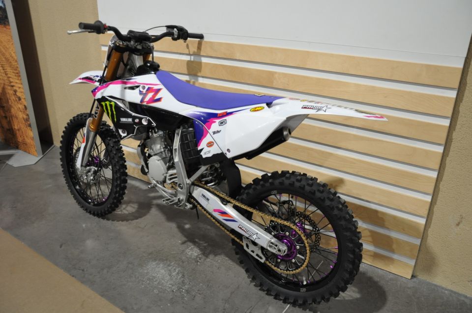 YAMAHA YZ 125 11