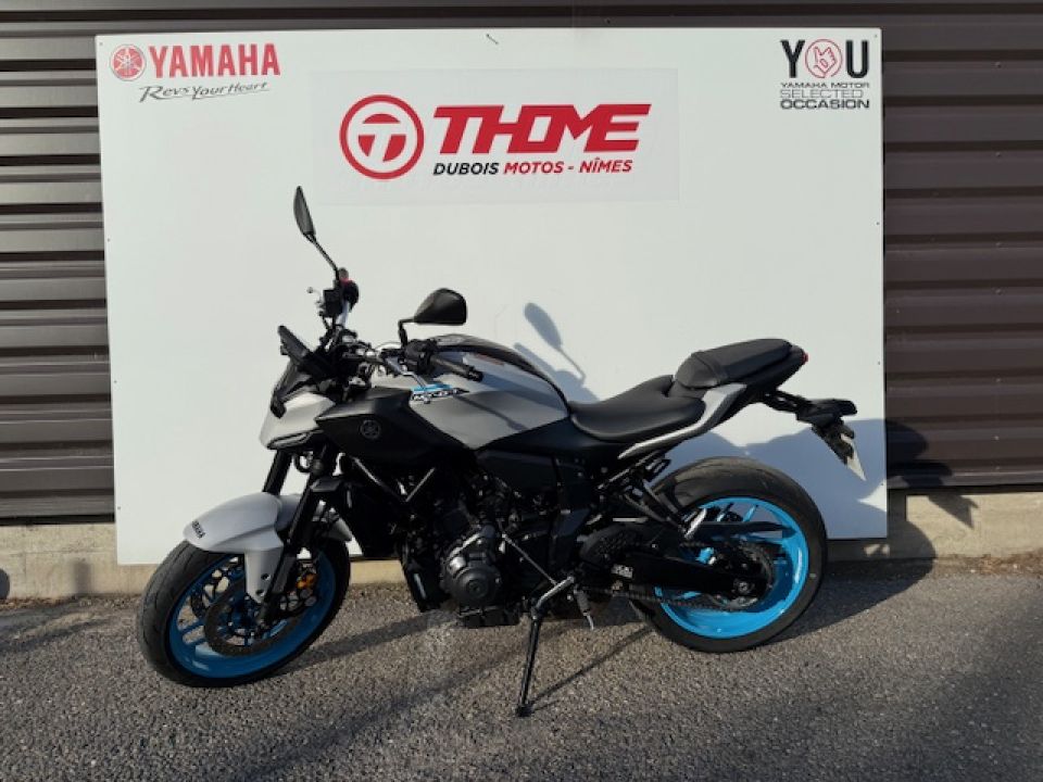 YAMAHA MT-07 (47.5CV) 4