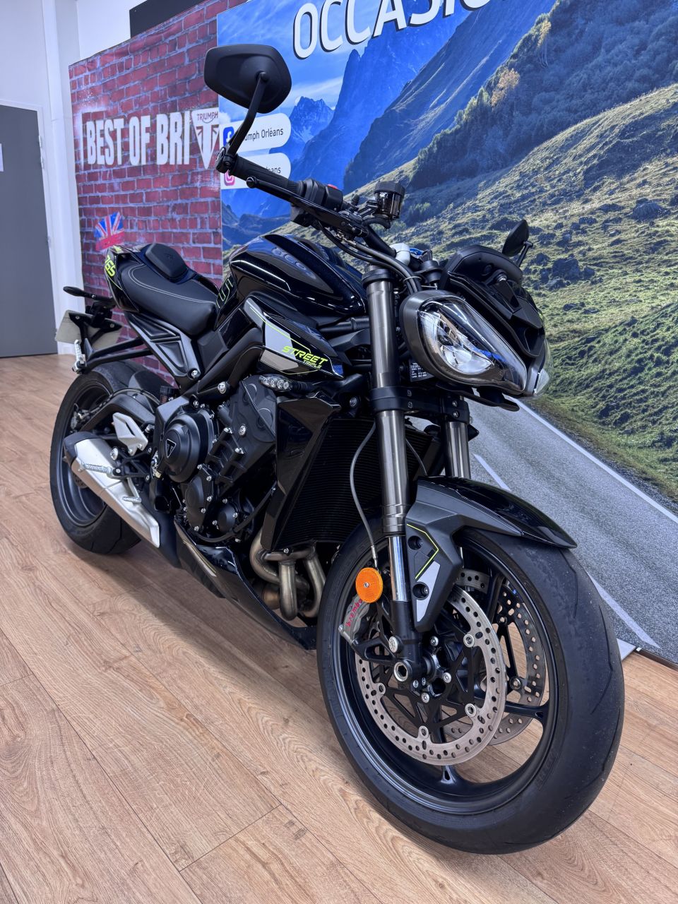 TRIUMPH STREET TRIPLE 765 RS 2