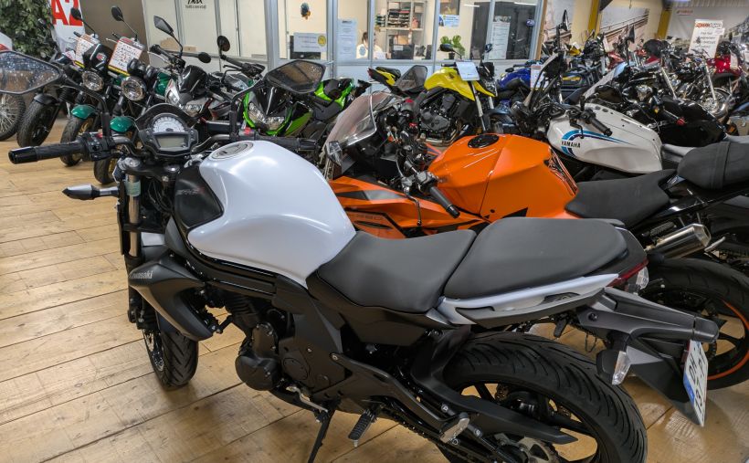 KAWASAKI ER-6 (47.5CV) 50