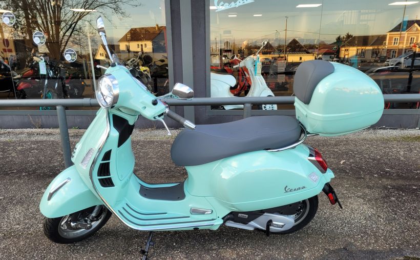 VESPA GTS 125IE SUPER 2
