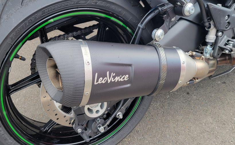 KAWASAKI NINJA 1000 SX 8