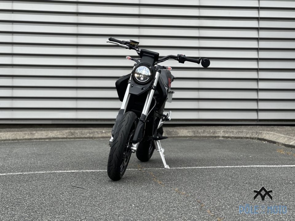 ZERO MOTORCYCLES FXE 7.2 35