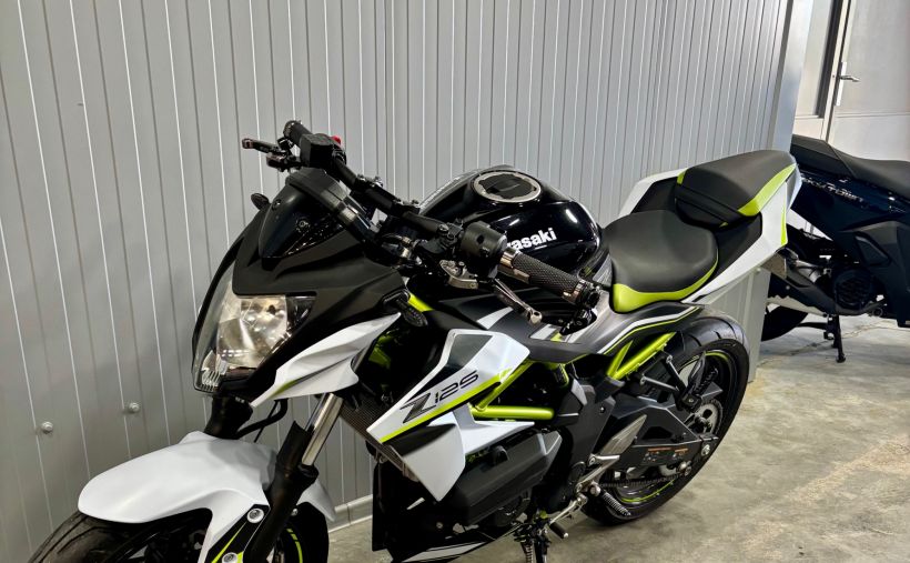 KAWASAKI Z-125 12
