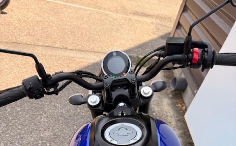 YAMAHA XSR 125 7