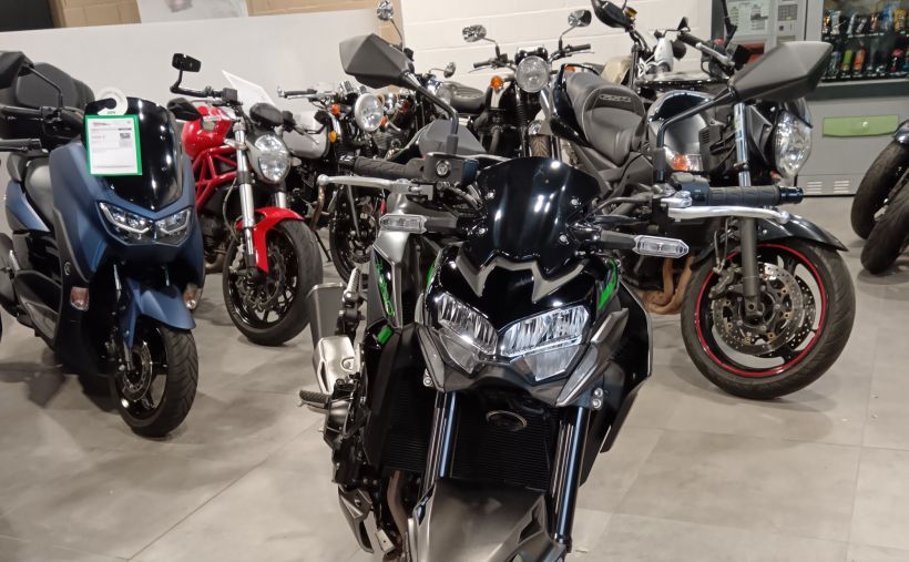 KAWASAKI Z 900 4
