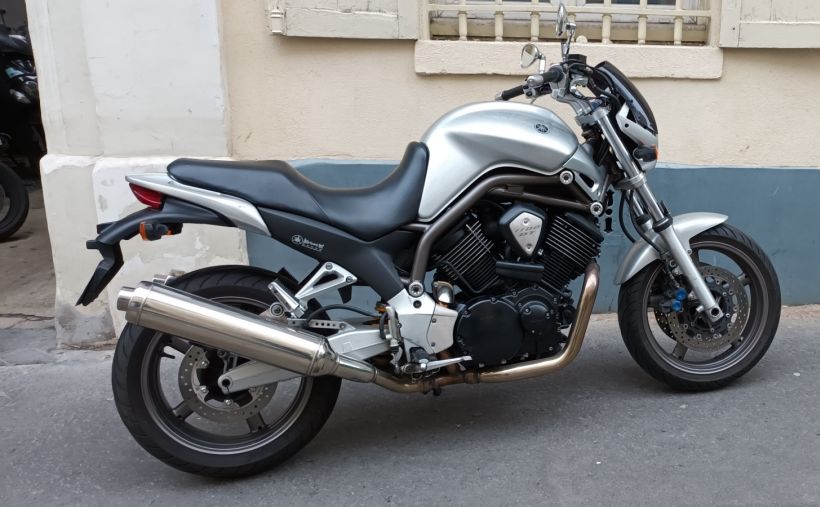 YAMAHA BT 1100 BULLDOG 1