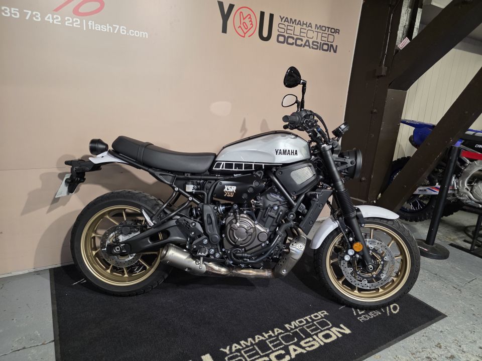 YAMAHA XSR 700 LEGACY 2