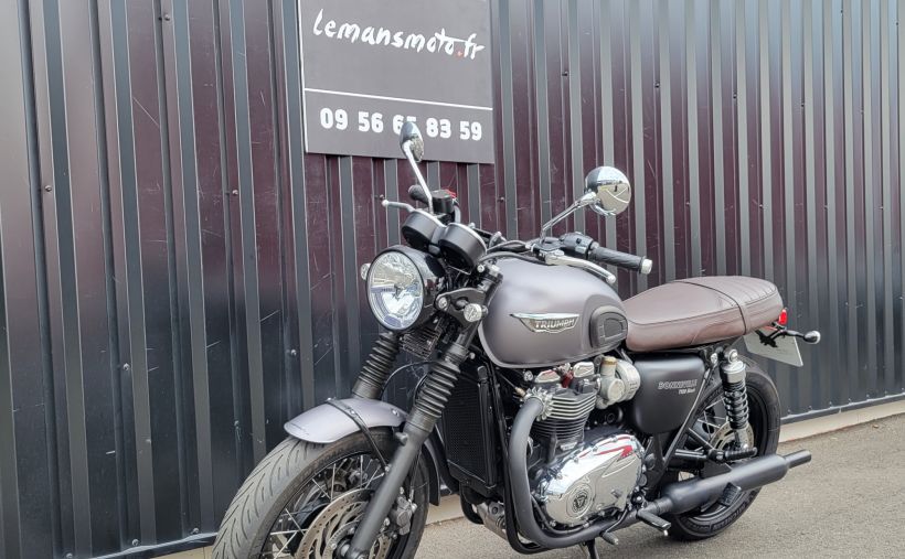 TRIUMPH Bonneville T120 Black 2