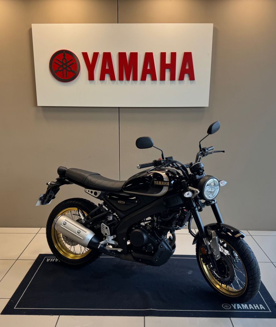 YAMAHA XSR 125 Legacy 0