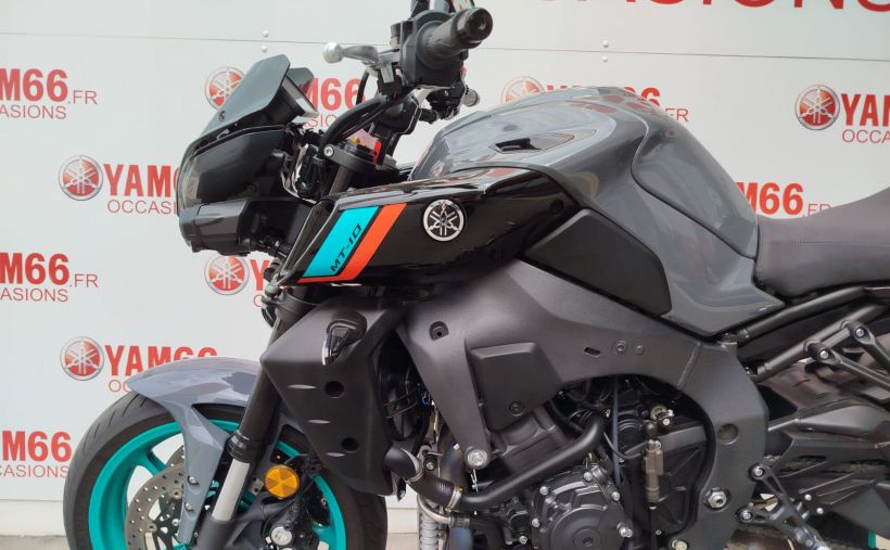 YAMAHA MT-10 5