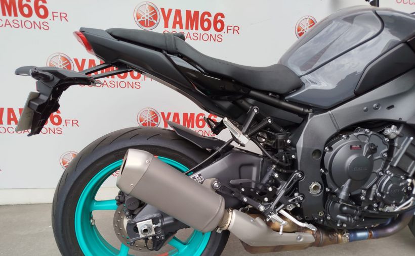 YAMAHA MT-10 8