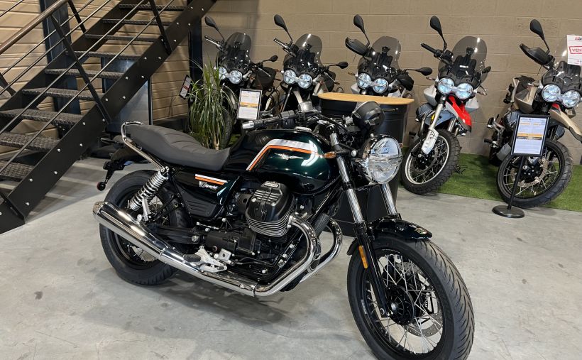 MOTO GUZZI V7 SPECIAL 2