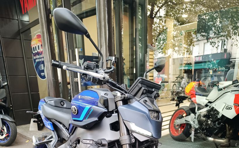 YAMAHA MT-09 1