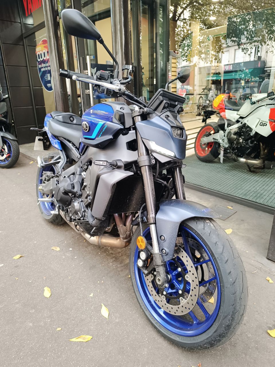 YAMAHA MT-09 1