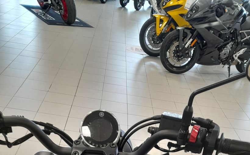 YAMAHA XSR 125 20
