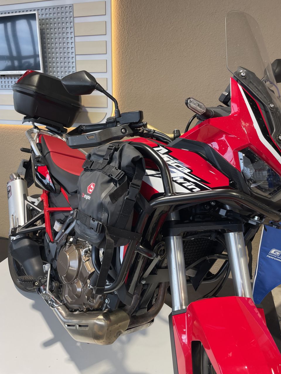HONDA AFRICA TWIN CRF1000L STD 3