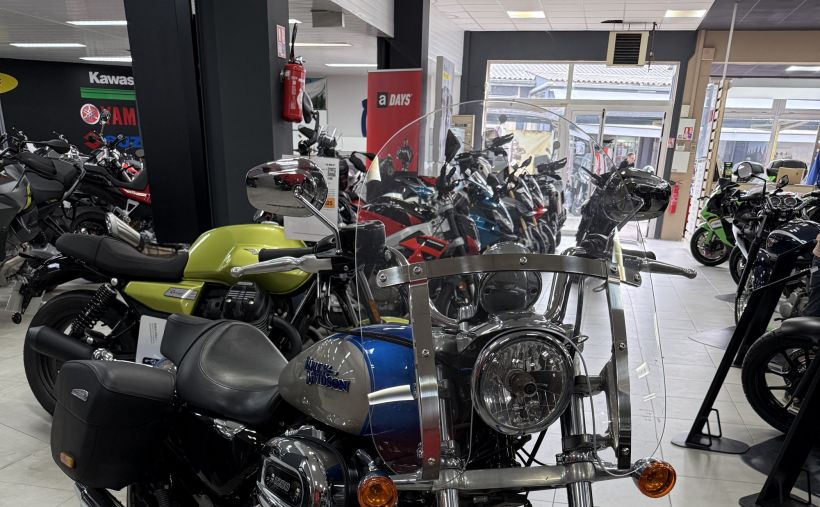 HARLEY-DAVIDSON SPORTSTER SUPERLOW 1200 T 3