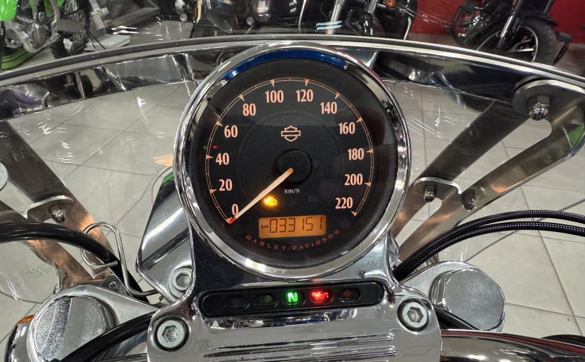 HARLEY-DAVIDSON SPORTSTER SUPERLOW 1200 T 4