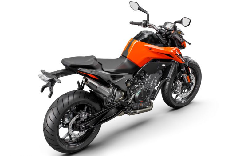KTM 790 DUKE L 8