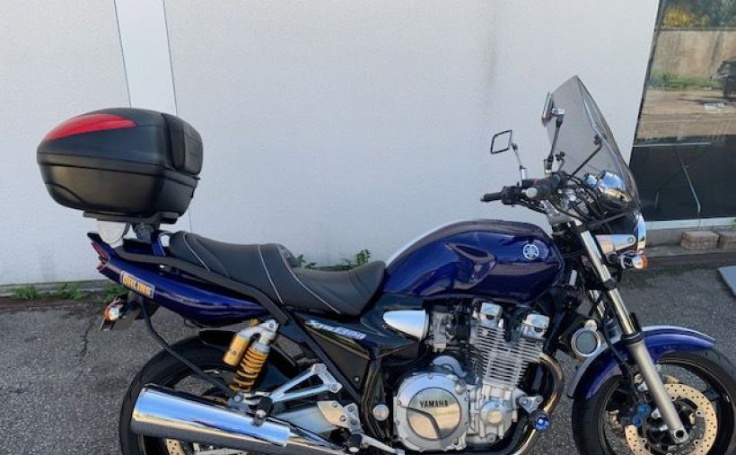 YAMAHA XJR 1300 0
