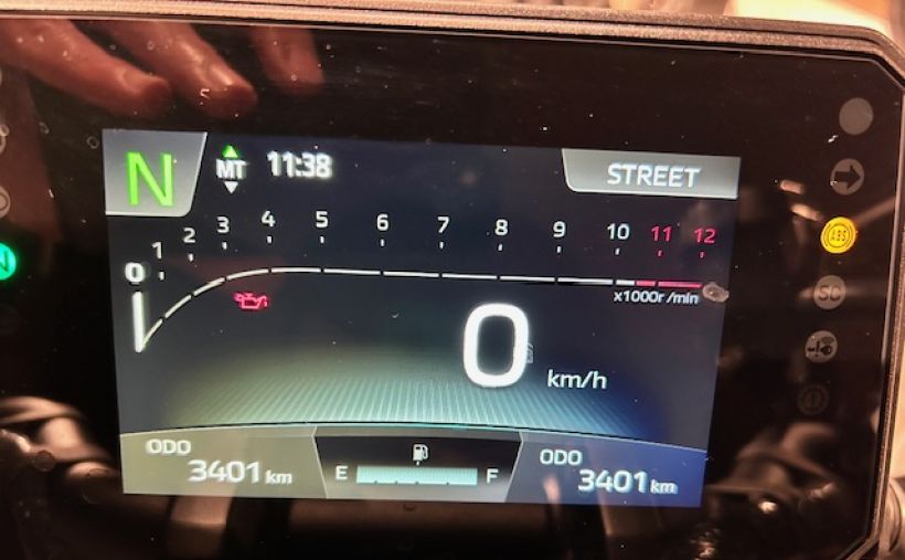 YAMAHA MT-09  Y-AMT 2