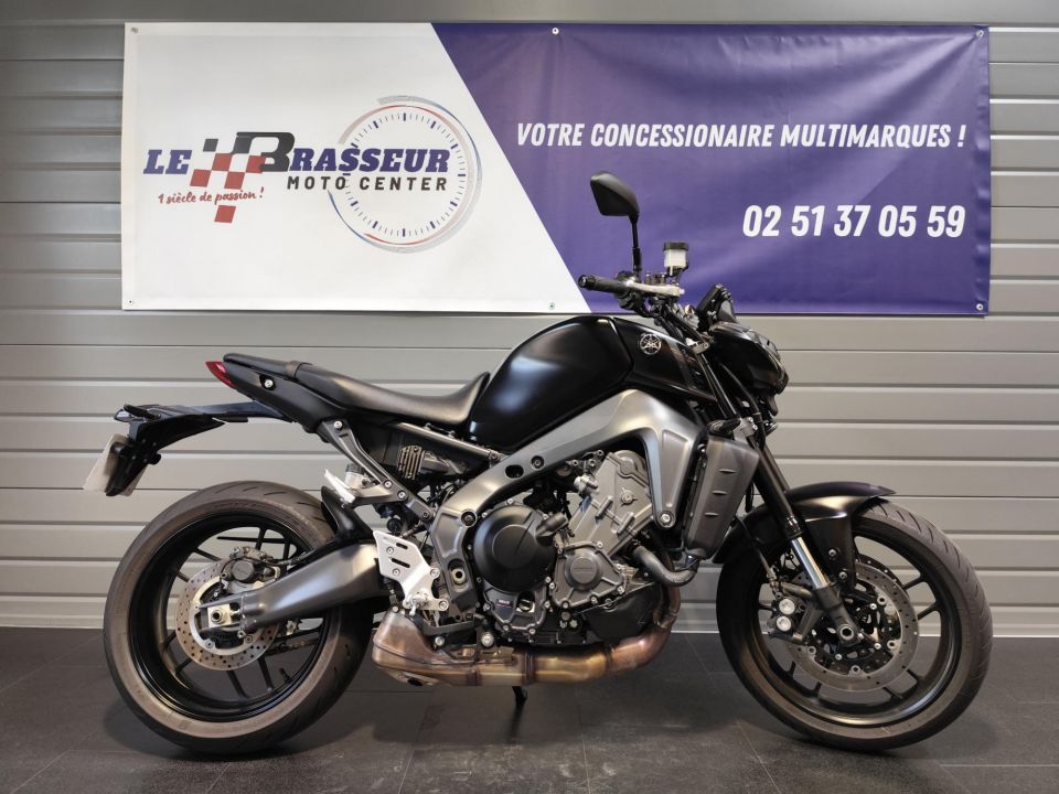 YAMAHA MT-09 0