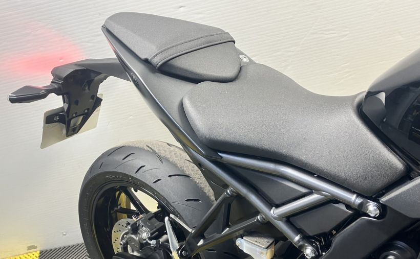 SUZUKI GSX-8S 12