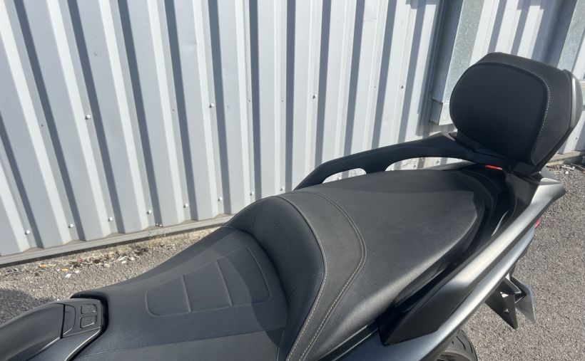 YAMAHA XP T-MAX 560 42