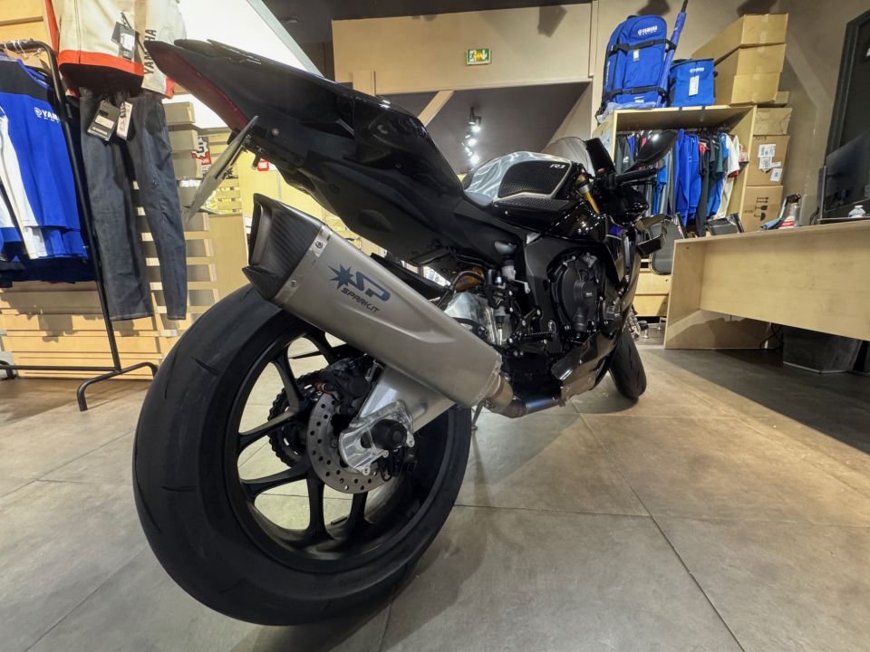 YAMAHA YZF 1000 R1 M 3