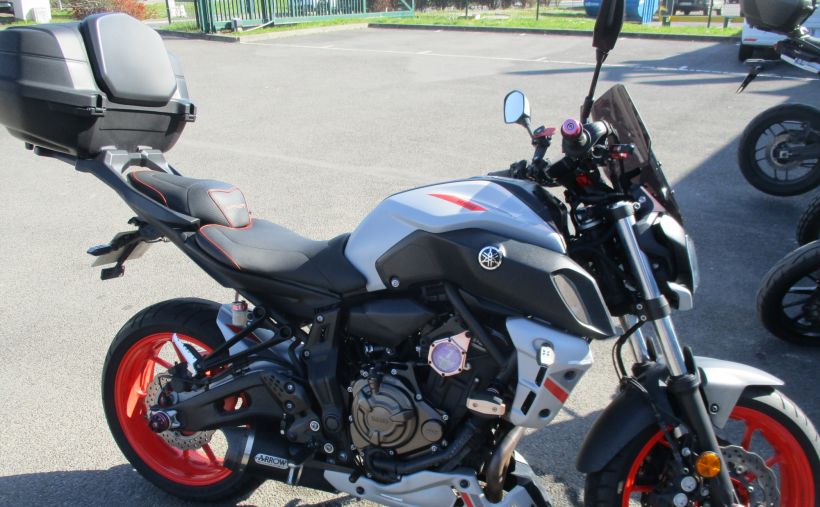 YAMAHA MT-07 0