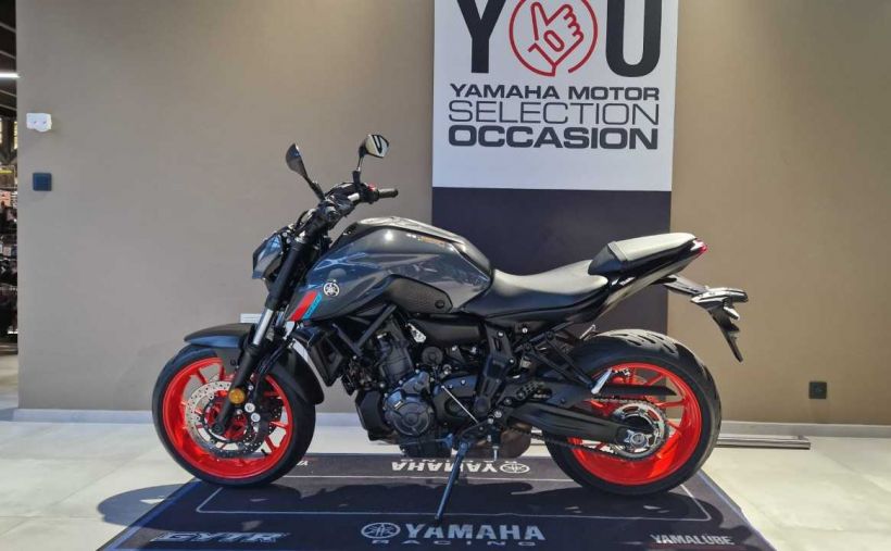 YAMAHA MT-07 (47.5CV) 1