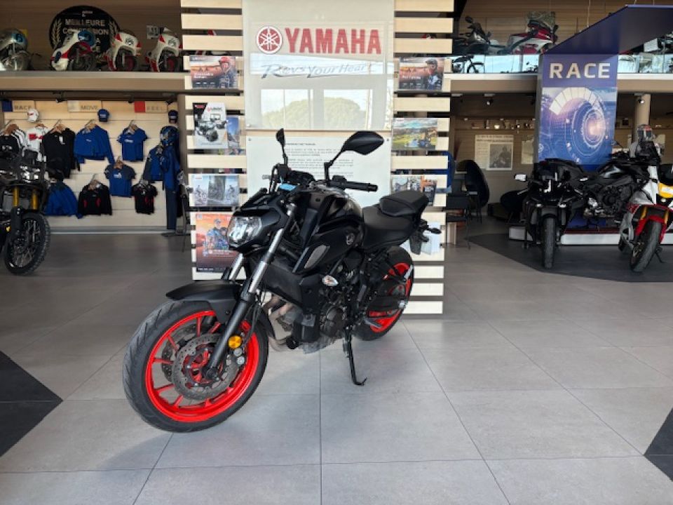 YAMAHA MT-07 FULL POSSIBILITE A2 78€/MOIS GTIE 12 MOIS ENTRETIEN A JOUR 3