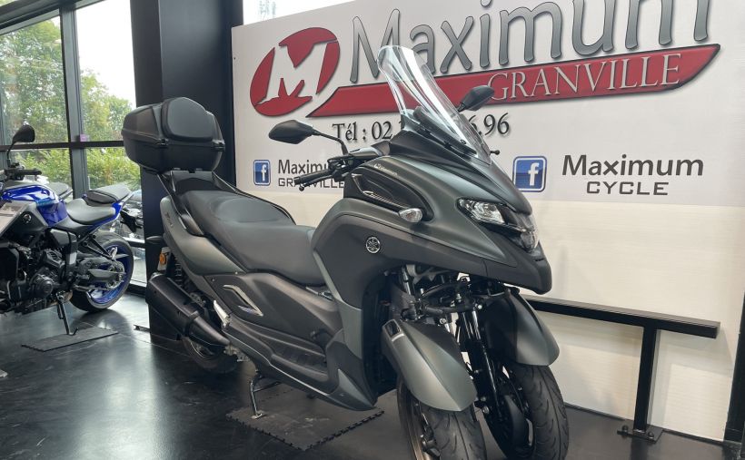 YAMAHA TRICITY 300 18