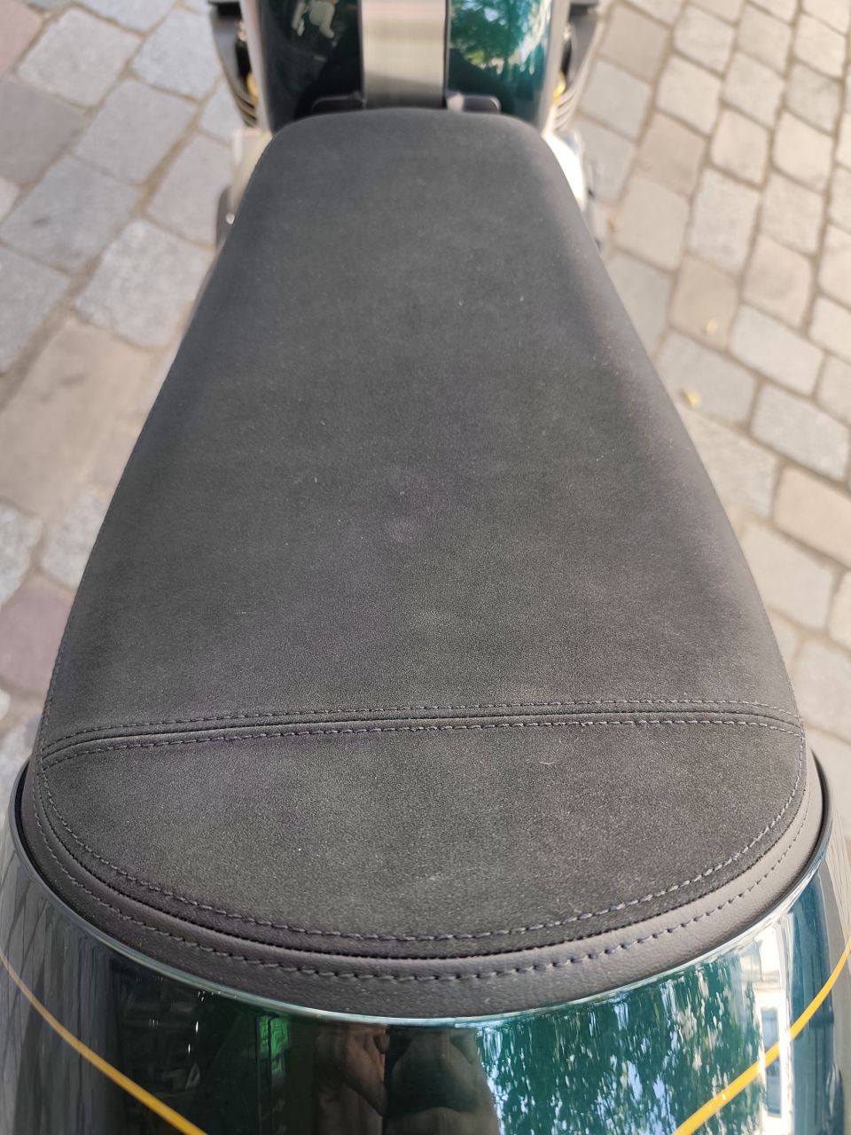 TRIUMPH THRUXTON 1200 4