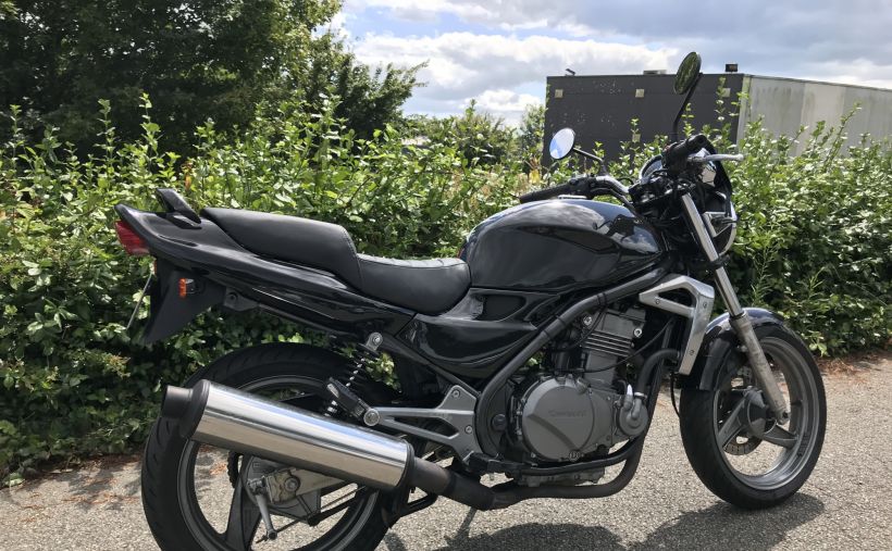 KAWASAKI ER-5 1