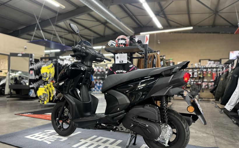 YAMAHA RayZR 125 12
