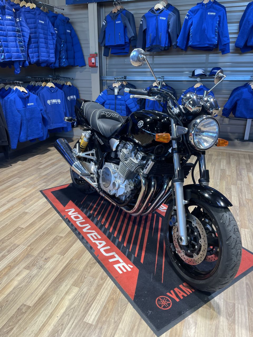 YAMAHA XJR 1300 0