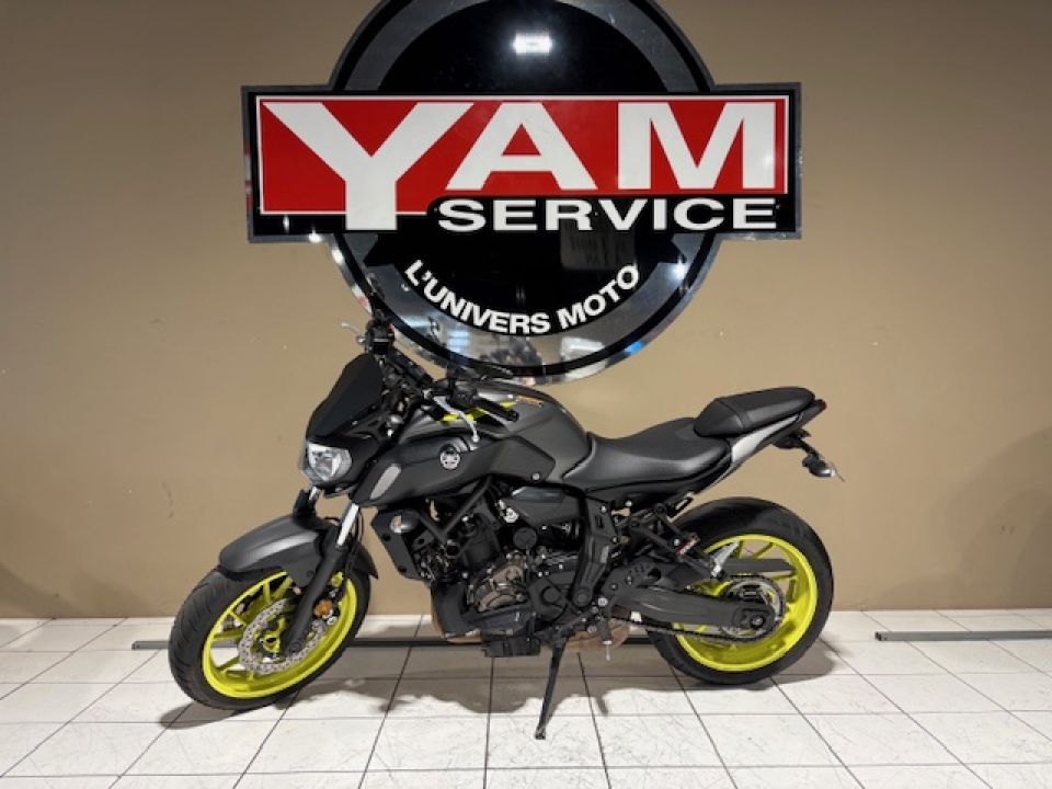 YAMAHA MT-07 (47.5CV) 1