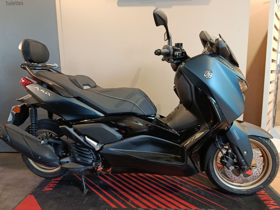 YAMAHA XMAX 125 TECH MAX 0