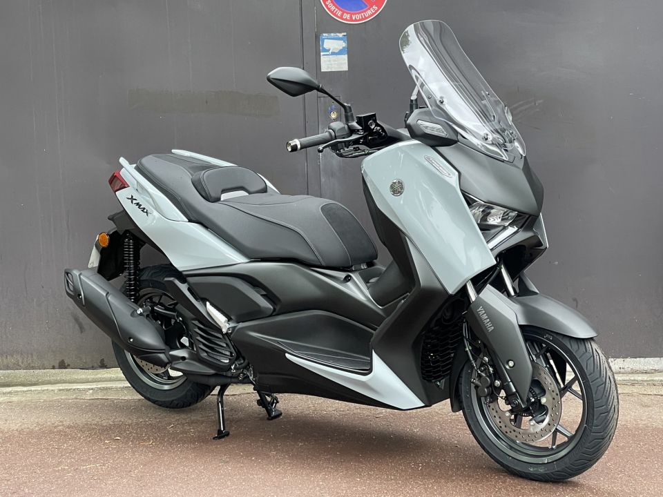 YAMAHA XMAX 300 TECH MAX TECHMAX - 821KM - GARANTIE CONSTRUCTEUR 0