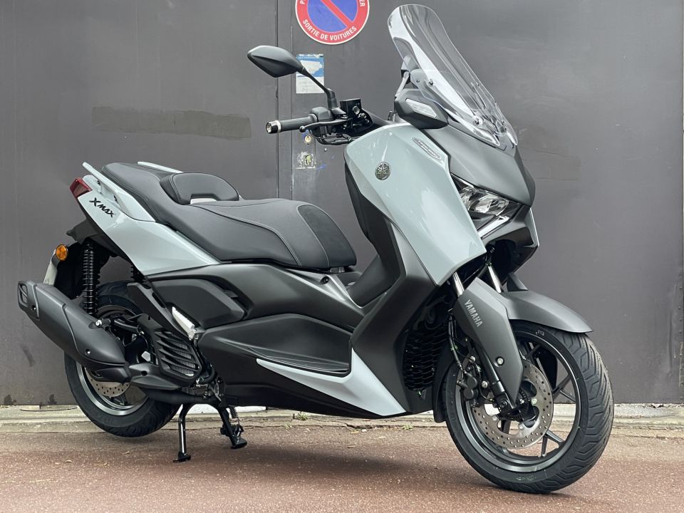 YAMAHA XMAX 300 TECH MAX TECHMAX - 821KM - GARANTIE CONSTRUCTEUR 1