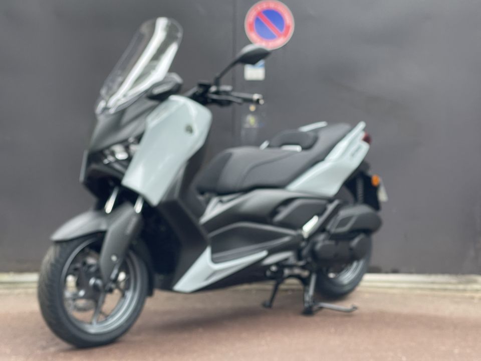 YAMAHA XMAX 300 TECH MAX TECHMAX - 821KM - GARANTIE CONSTRUCTEUR 2