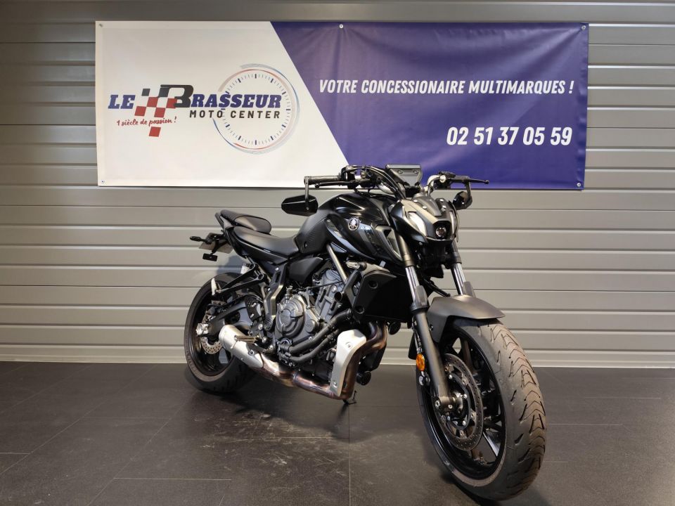 YAMAHA MT-07 18