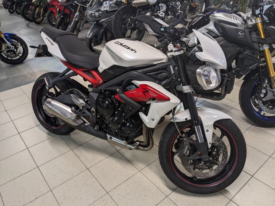 TRIUMPH STREET TRIPLE 675 R 0