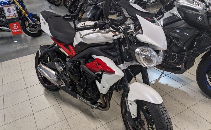 TRIUMPH STREET TRIPLE 675 R 0