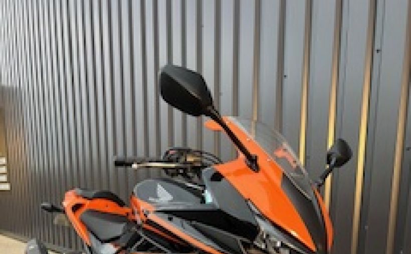 HONDA CBR 500 R 1